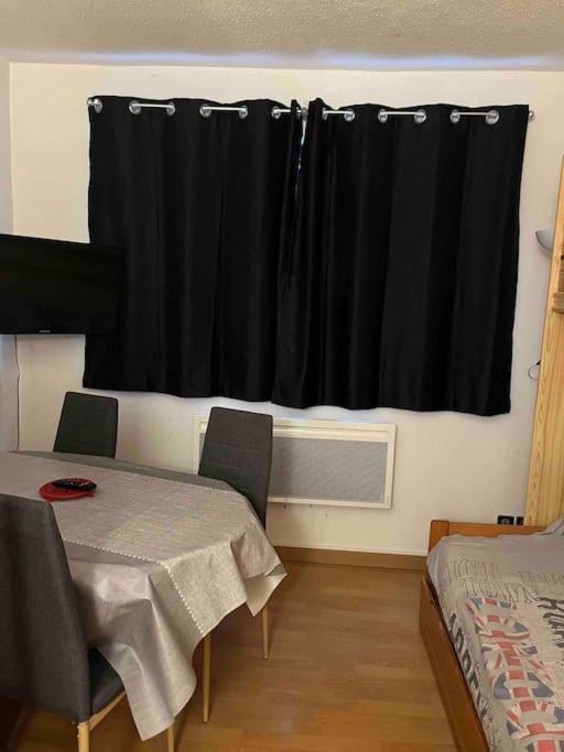Charmant Studio A Font-Romeu Avec Place De Parking מראה חיצוני תמונה